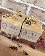 Load image into Gallery viewer, Rose Gold Goat Milk Soap